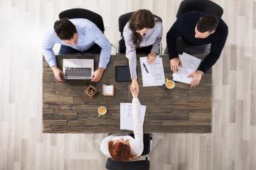 How Technology Makes a Difference in Recruiting And Retaining Employees